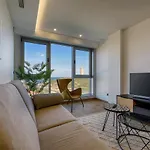 Th By En Casa *