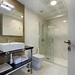 Th By En Casa *