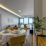 Th By En Casa *