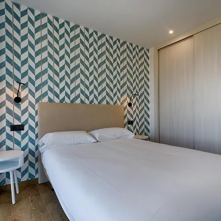 Th By En Casa * A Coruna