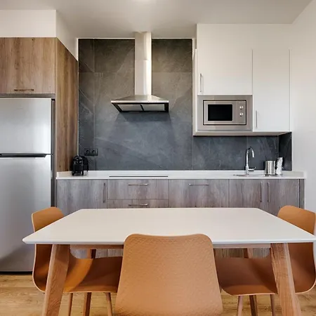 Th By En Casa *